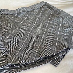 XS Garage Regina Grey Plaid Skort